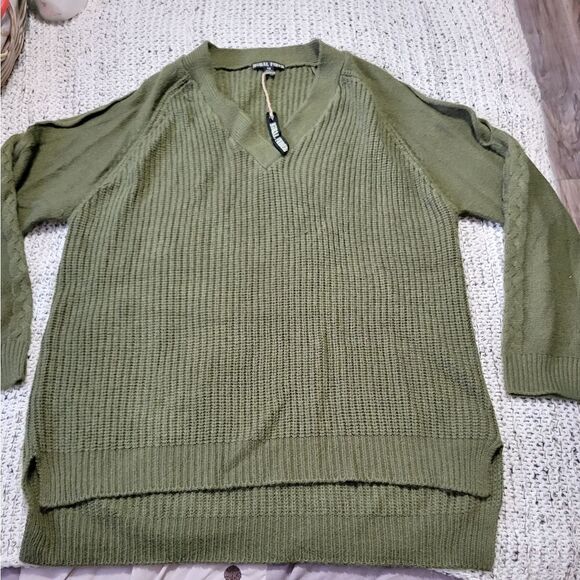 Moral fiber sweater - Picture 3 of 12